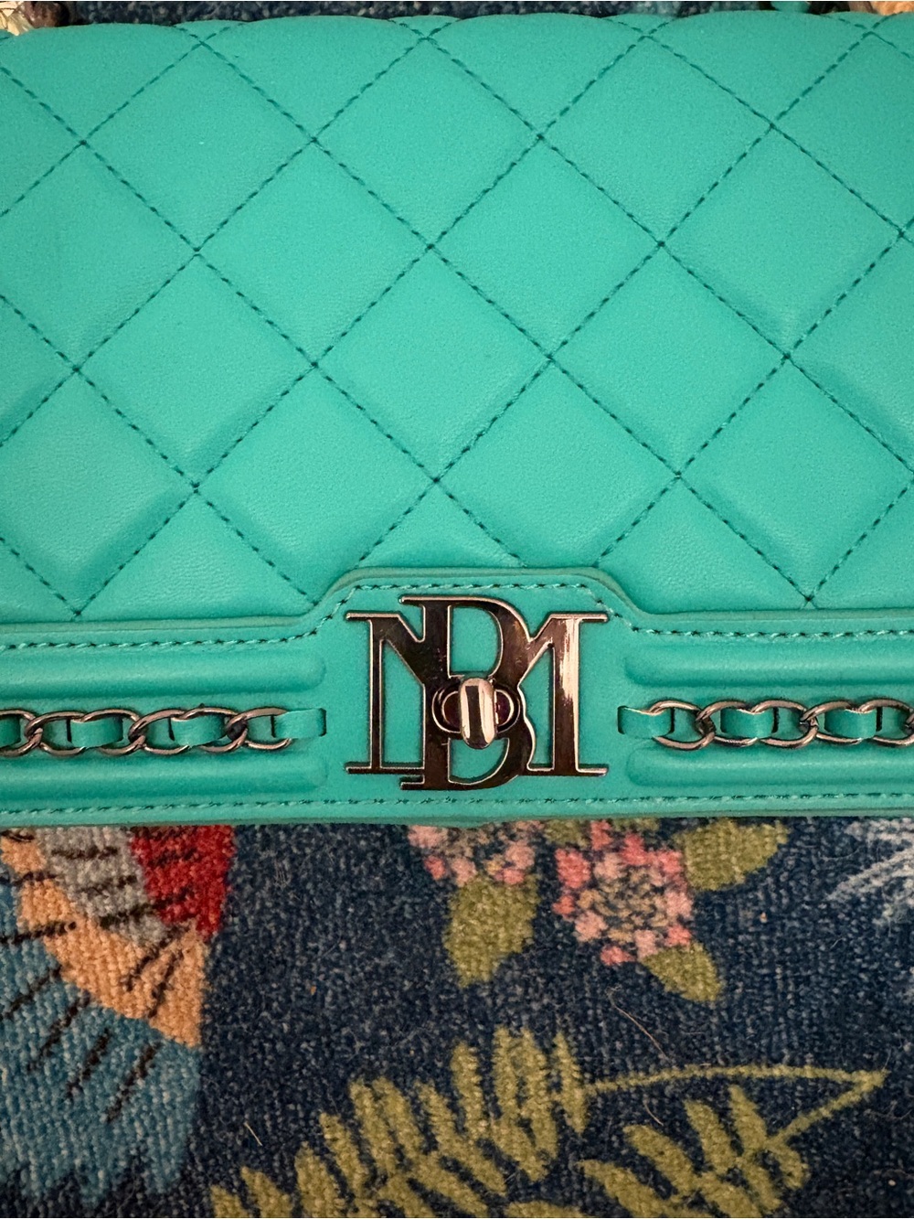 NWT Badgley Mischka Quilted Turquoise Chain-Trim Shoulder Bag Vegan Leather - Picture 4 of 7